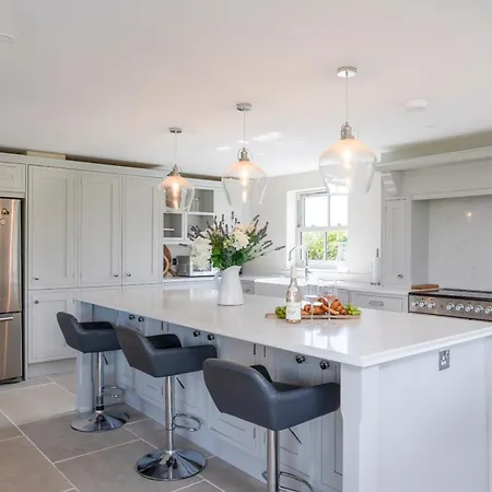 Kist Accommodates - Glen View Holiday home *